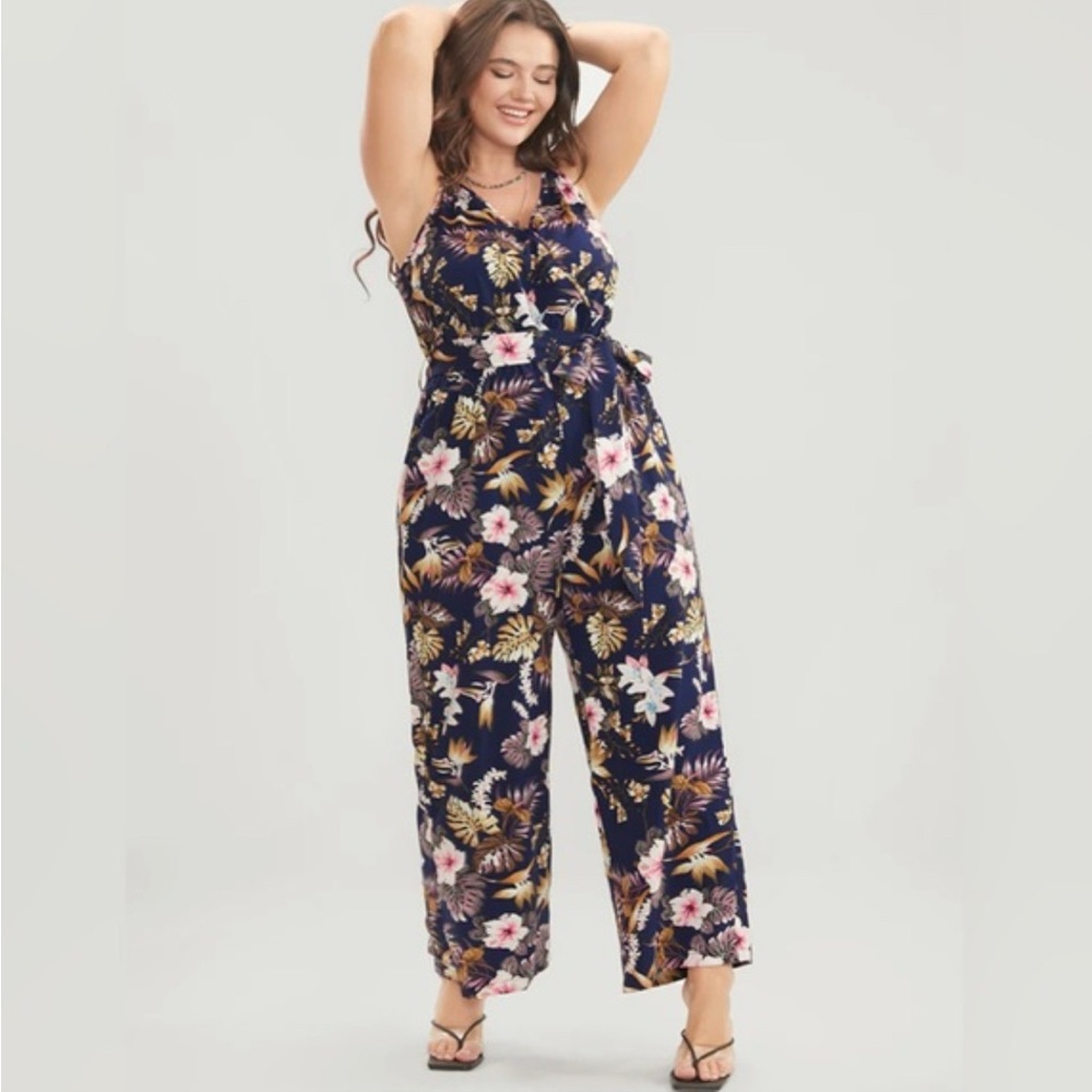 Bloomchic NWT Floral Belted Pocket Wrap Cami Jumpsuit Size 22/24